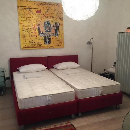 Ghetto Modern Apt For 4, Venice 아파트 외부 사진