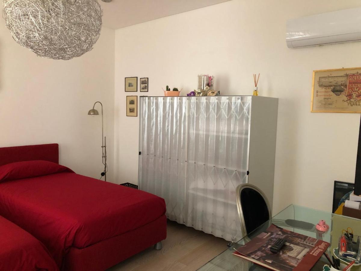 Ghetto Modern Apt For 4, Venice 아파트 외부 사진