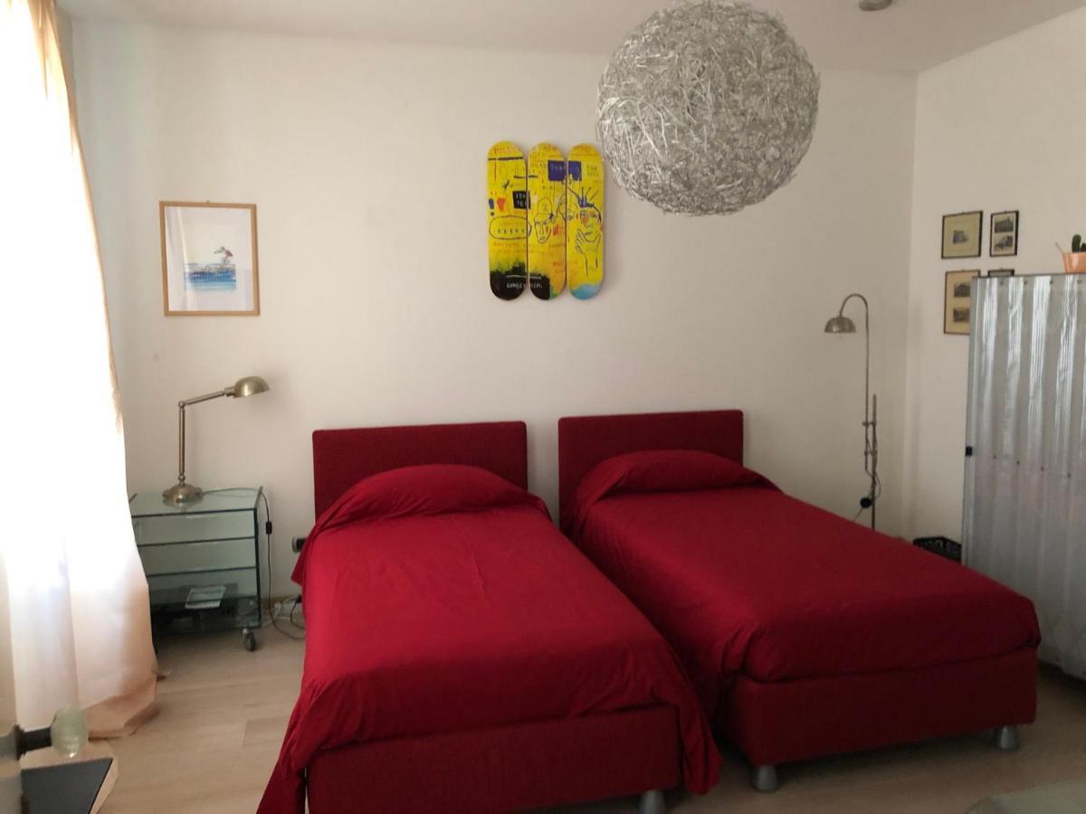 Ghetto Modern Apt For 4, Venice 아파트 외부 사진