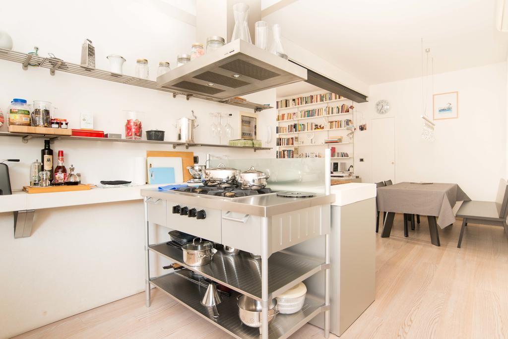 Ghetto Modern Apt For 4, Venice 아파트 외부 사진